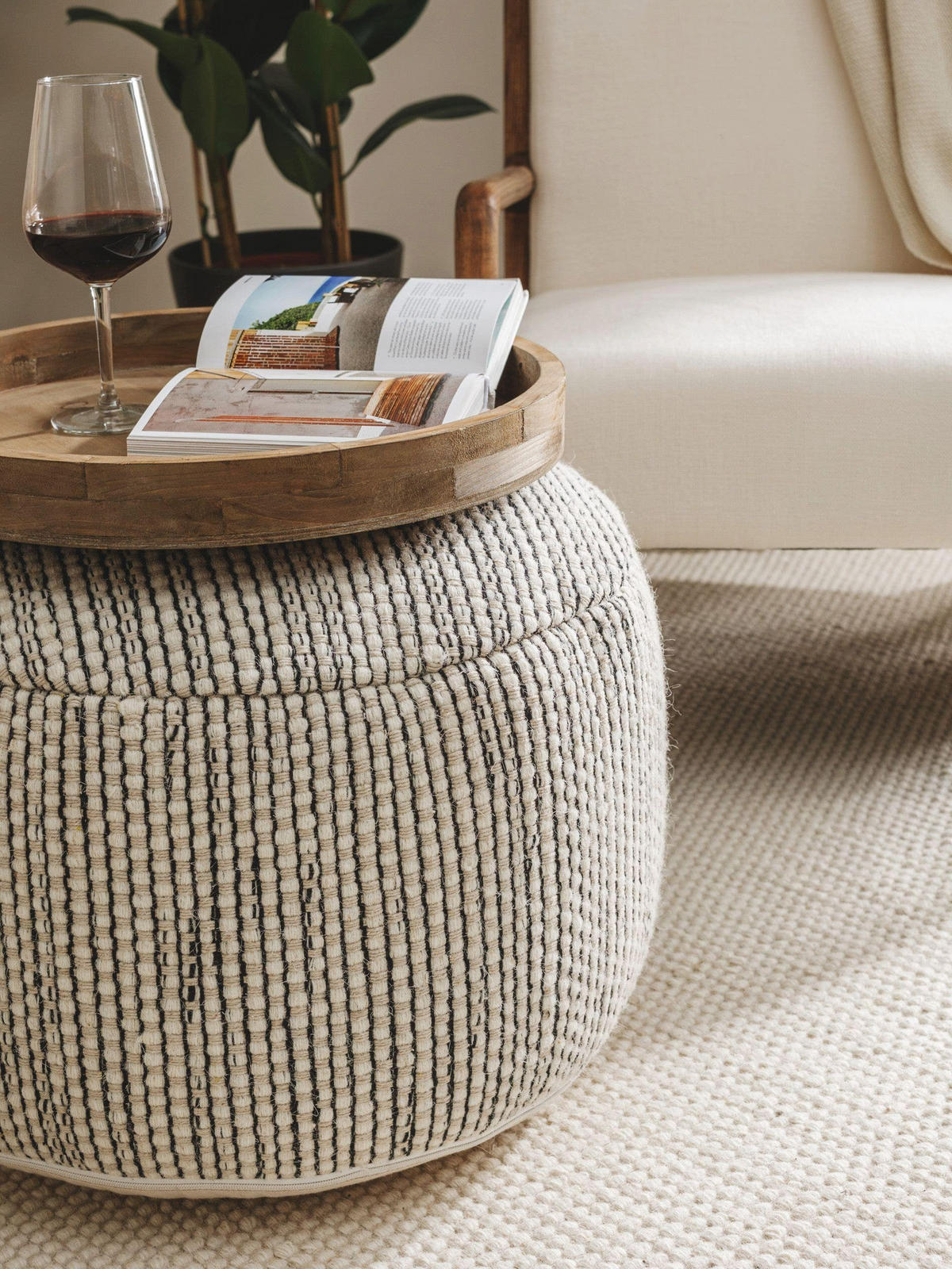 WOLL-POUF handgefertigt Rocco Beige/Schwarz 55x55x30 cm - Beige, Textil (55/30/55cm) - benuta Pure