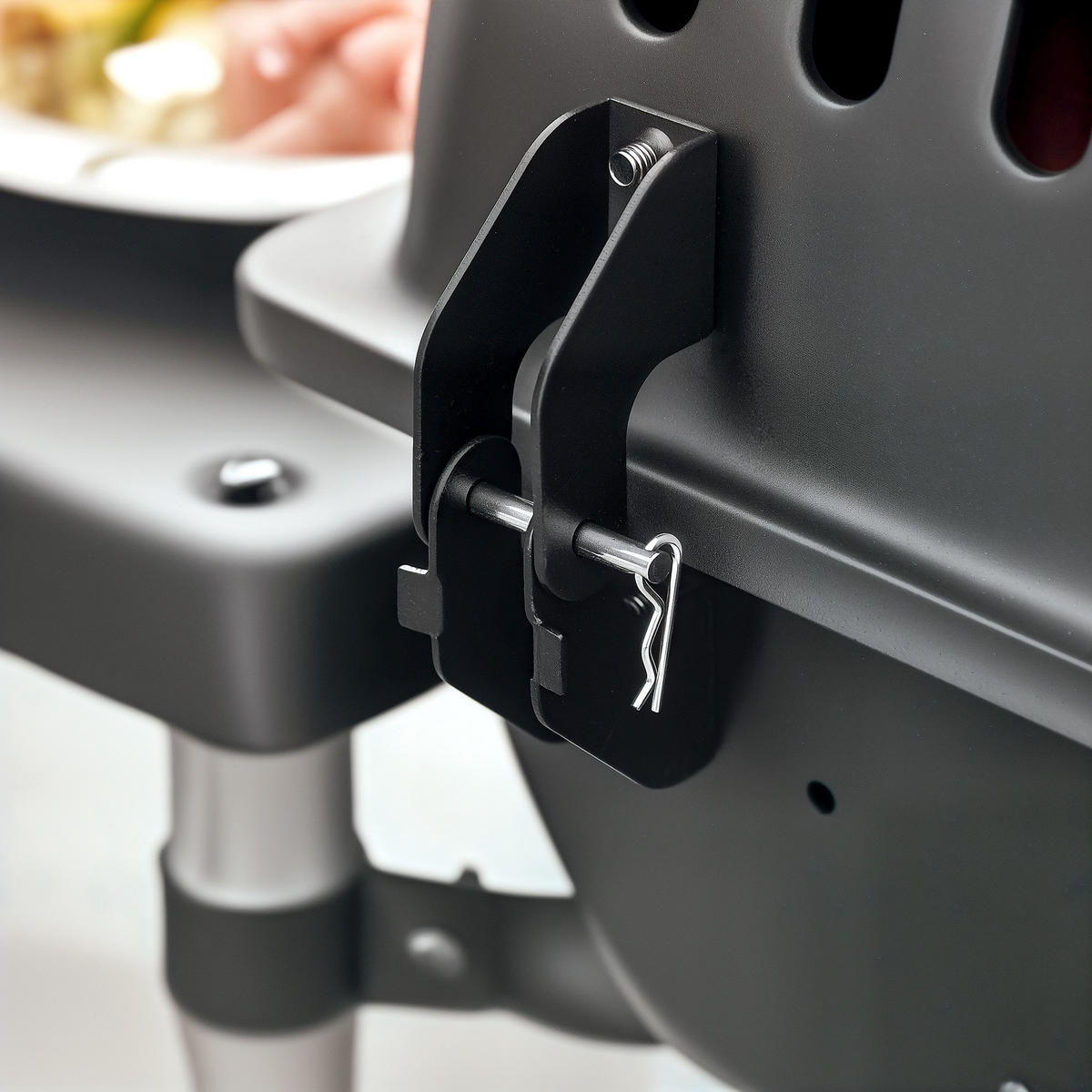 GASGRILL DE-18616 2 Brenner, 2,8 kW mit 2 Grillrosten Schwarz - Schwarz, Metall (49/99/104cm) - ComfortXL