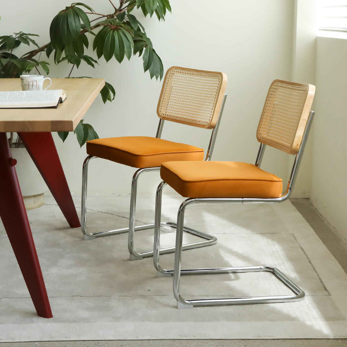 SCHWINGSTUHL DE-36902 2er-Set mit Rattan-Rückenlehne Schwarz - Orange, Metall (46.4/84.6/53cm) - ComfortXL