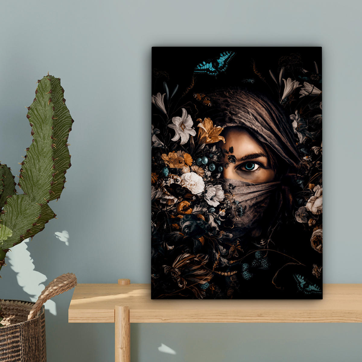 LEINWANDBILD Frau - Luxus - Blumen - Schmetterling - Porträt 20x30 cm - Schwarz, Textil (20/30cm) - MuchoWow