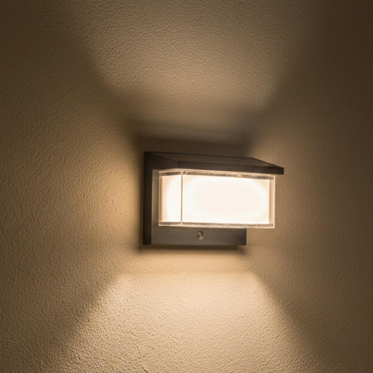 ZEANY 900LM Solar-Wandleuchte - Schwarz, Kunststoff (23/15/10cm) - Lumisky