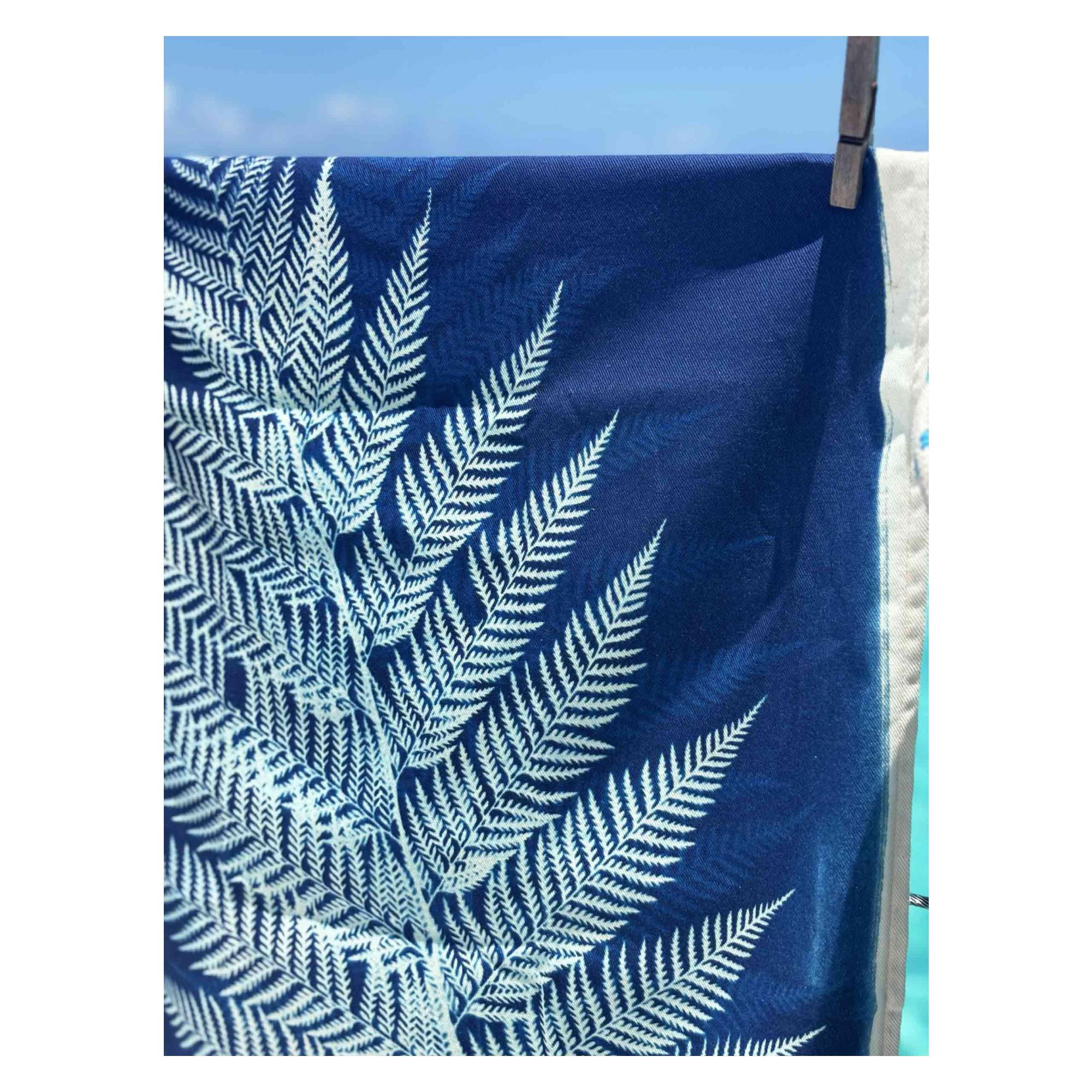 GESCHIRRTUCH Fougère blau 50 x 70 cm - Blau, Textil (70/50cm)