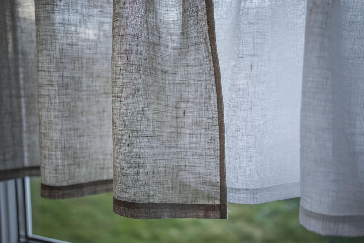 SCHEIBENGARDINE reines Leinen leinen-taupe 85/45 cm - Taupe, Naturmaterialien (45/85cm) - beties Heimtextil
