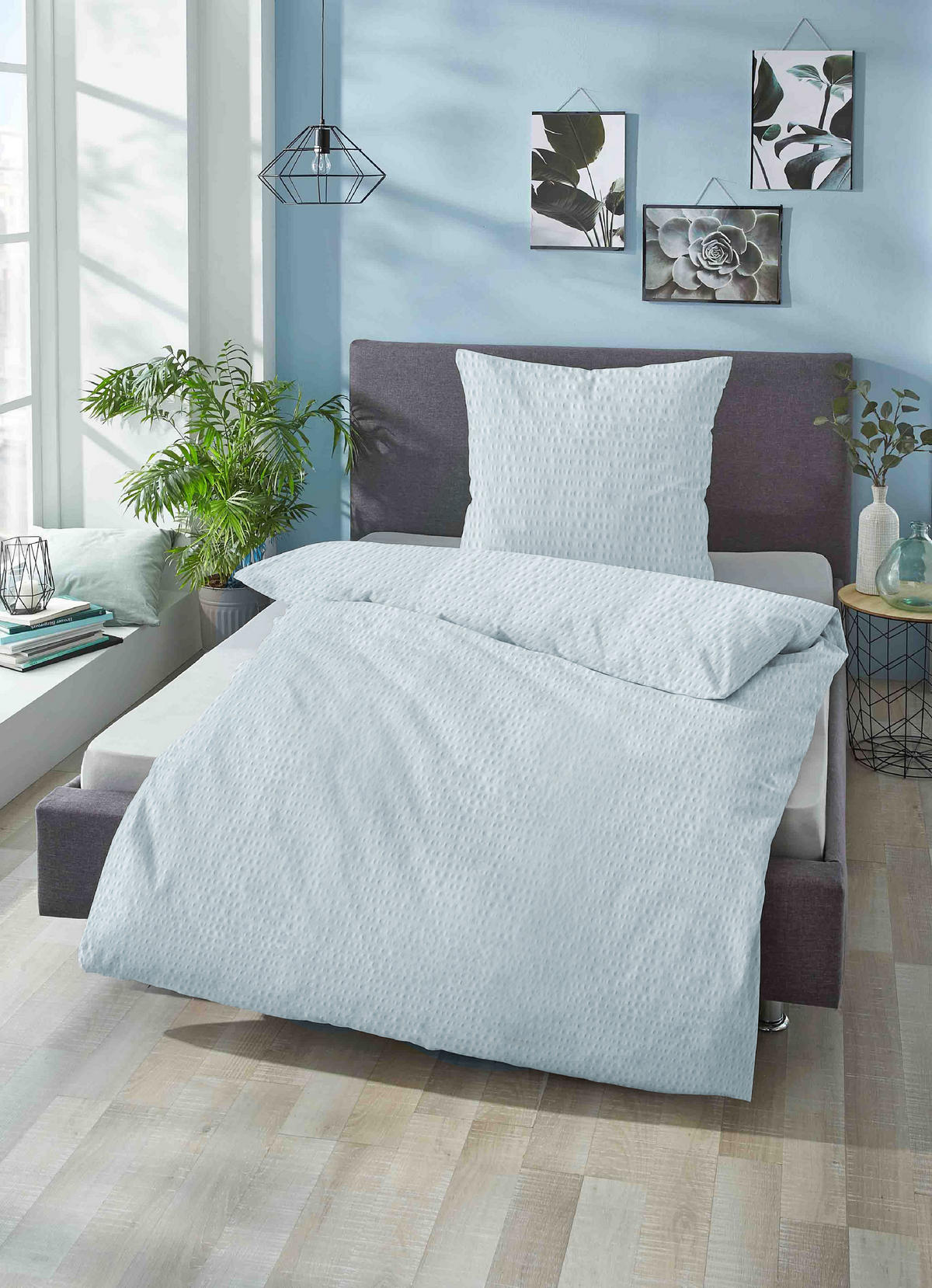 BETTWÄSCHE-GARNITUR Seersucker UNI hellblau, 135x200 cm + 80x80 cm - Hellblau, Textil (135/200cm) - biberna Sleep & Protect