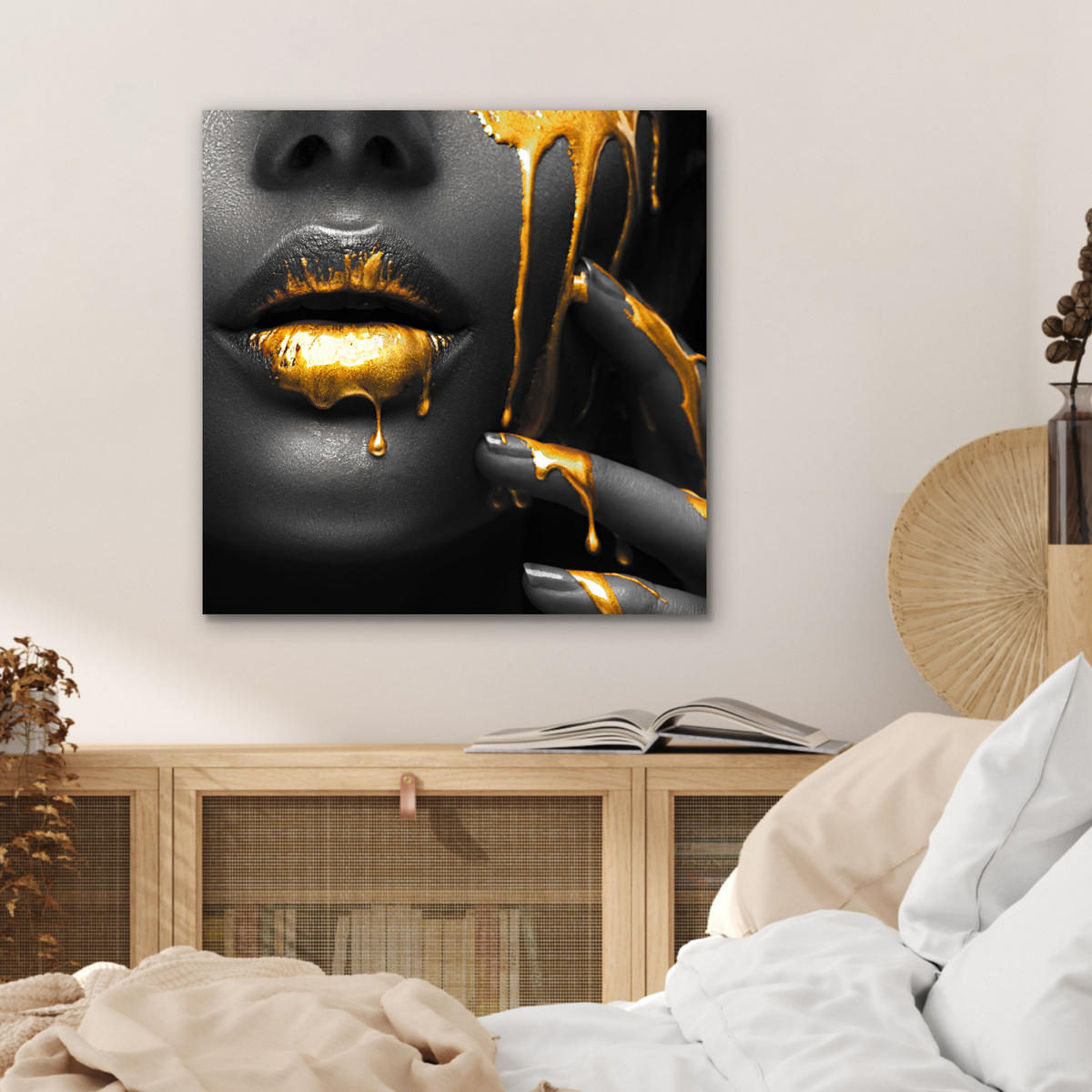 KOVOVÝ OBRAZ Žena - čierna - zlatá - tvár - pery 50x50 cm - zlatá, kov (50/50cm) - MuchoWow