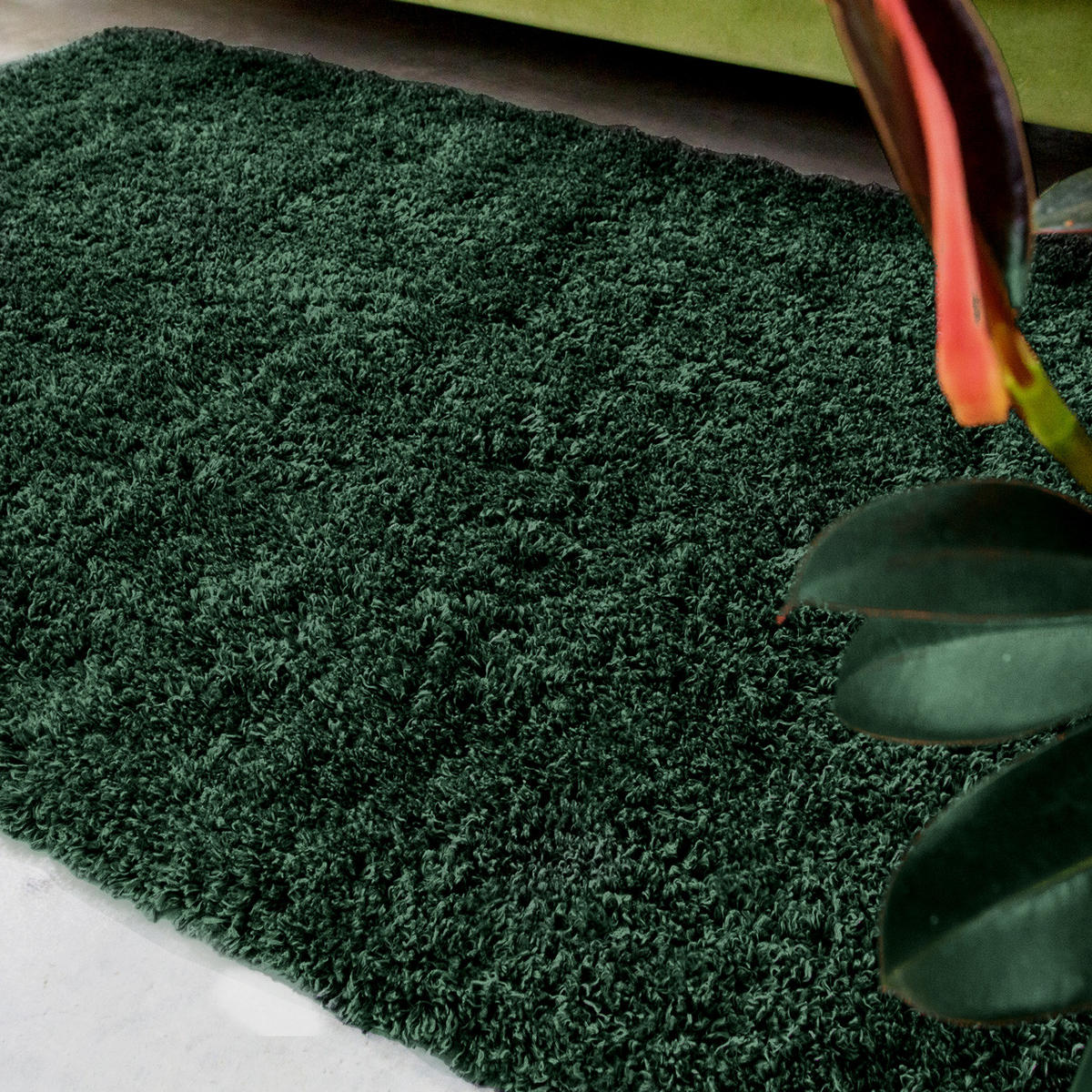 HOCHFLORTEPPICH Grün - Dunkelgrün, Naturmaterialien/Textil (80/150cm) - Kukoon Rugs