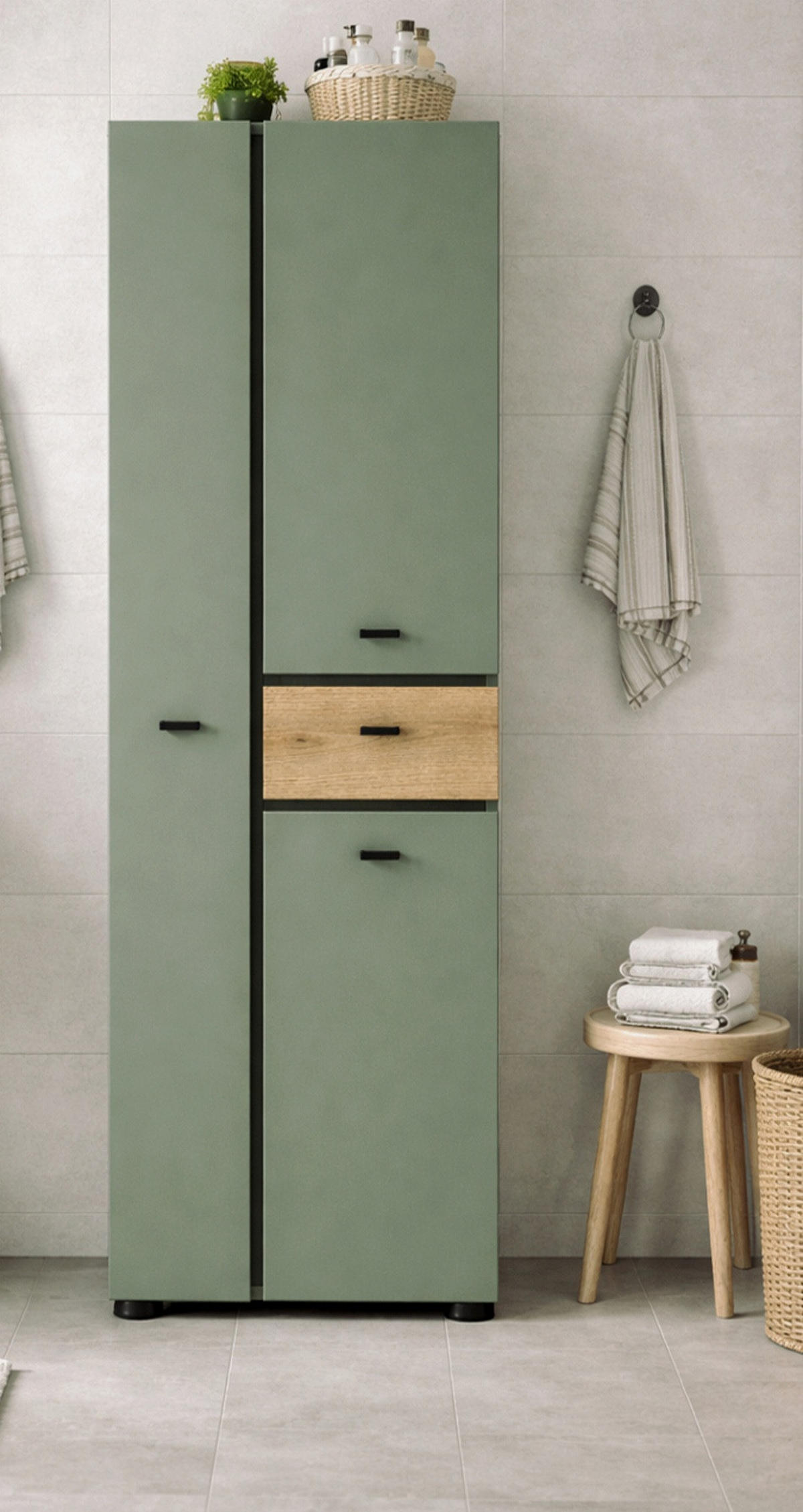 HOCHSCHRANK grün, Evoke Eiche 51 x 191 cm, Badschrank mit viel Stauraum - Eichefarben/Schwarz, Holzwerkstoff/Kunststoff (51/30/191cm) - Inn.Furn