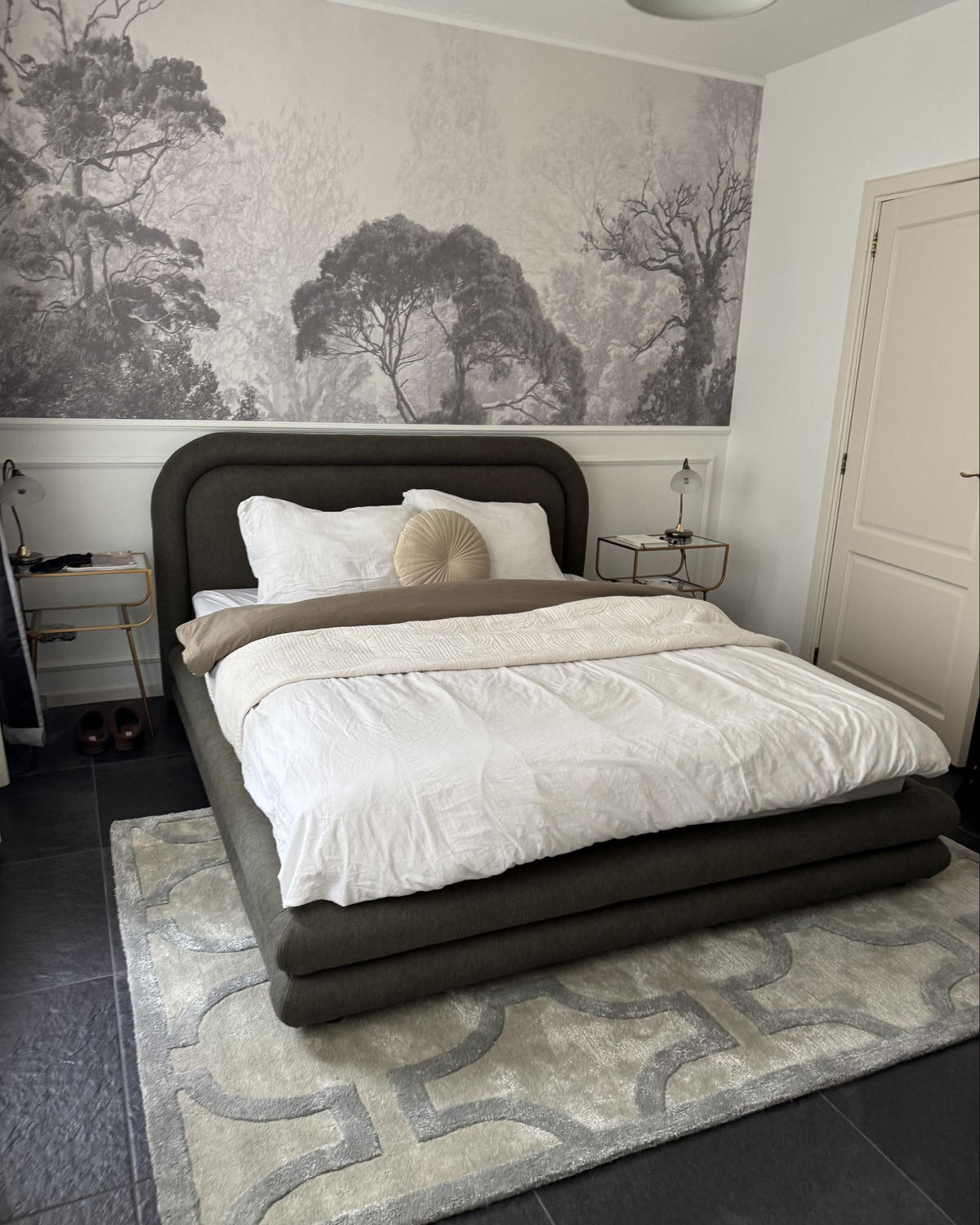 ČALOUNĚNÁ POSTEL s roštem 160x200 cm Zelená Lavardens - zelená barva, textil (160/200cm) - Beliani