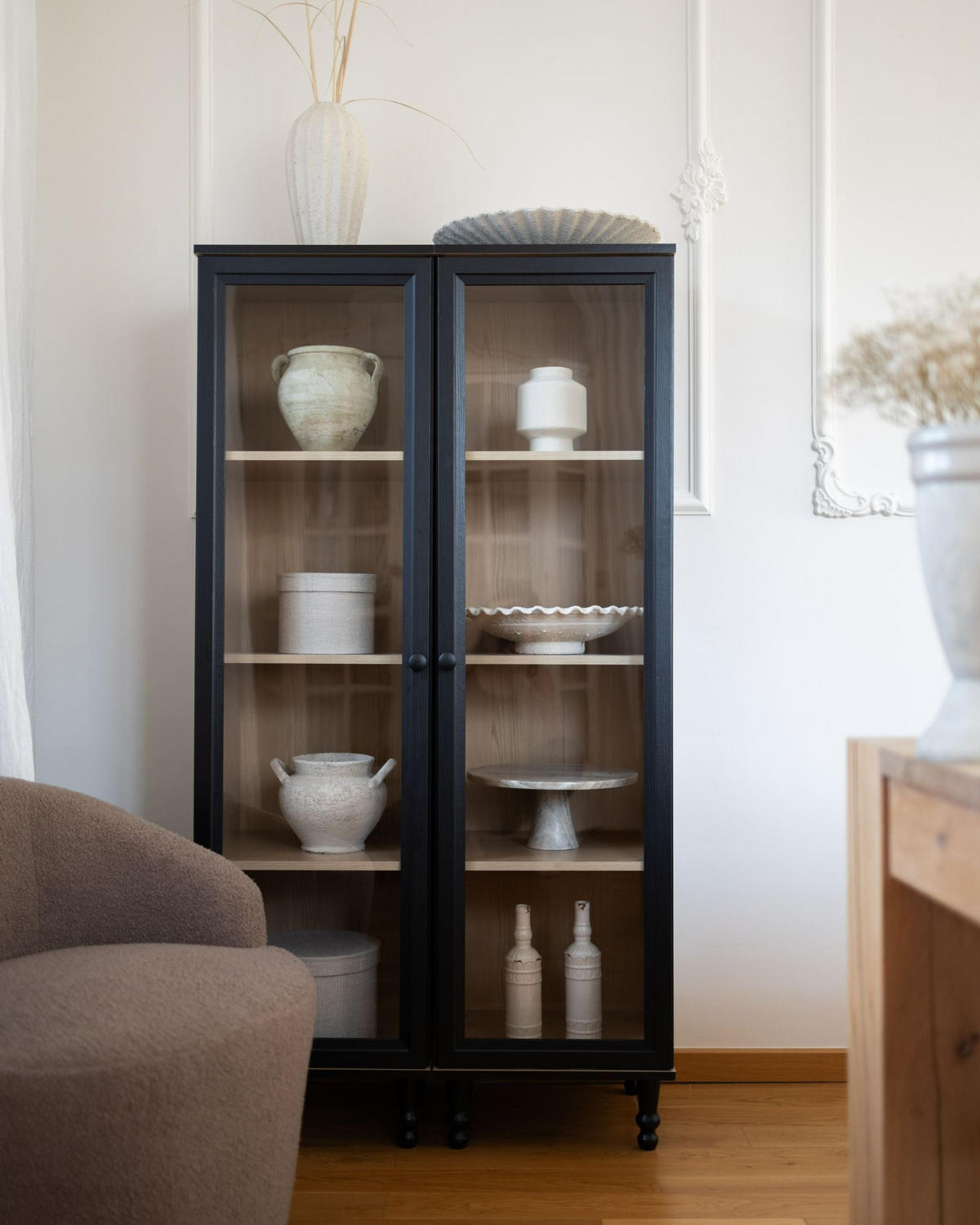 VITRÍNA se skleněnými dveřmi 80 cm Černá Tingledale - černá, kompozitní dřevo (80/151/40cm) - Beliani