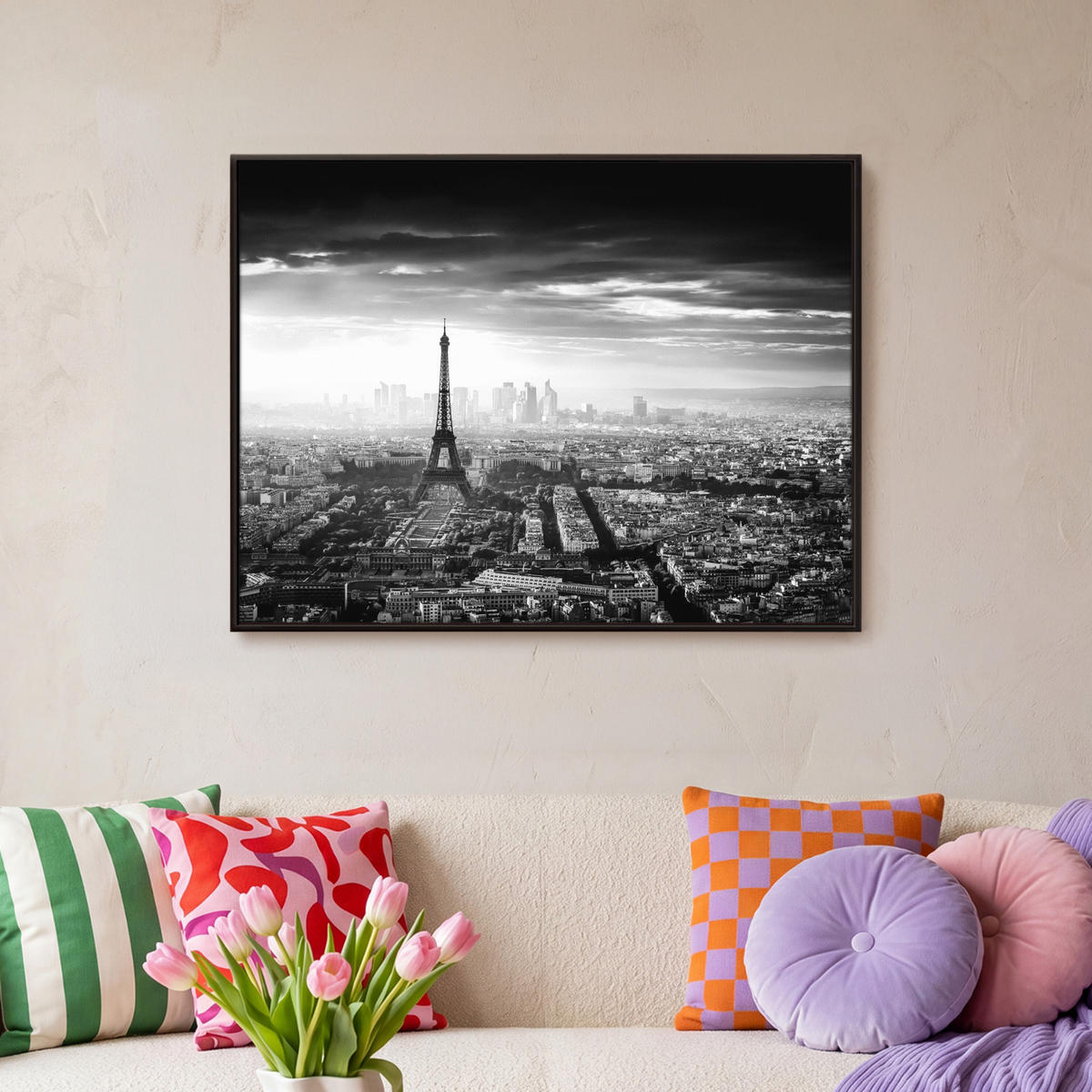 LEINWAND Bilder mit Rahmen - Paris - Skyline - Eiffelturm - Stadt - Wolken - 70x50 - Dunkelgrau, Textil (70/50cm) - MuchoWow