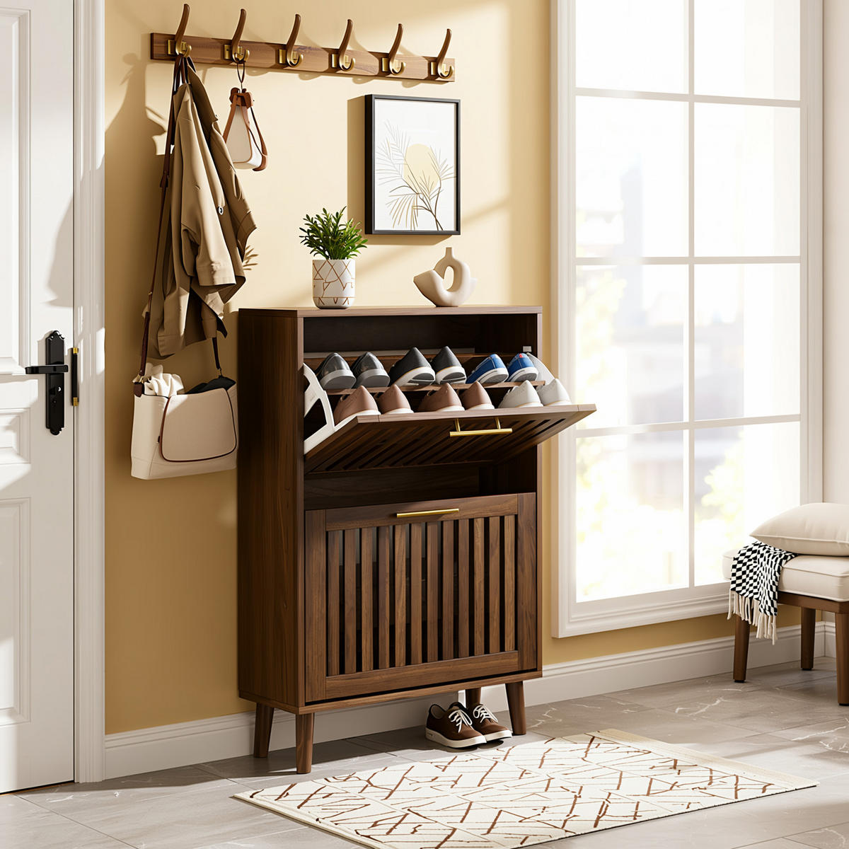 SCHUHSCHRANK 60 cm Walnussoptik mit 2 Klappfächern, offenem Regal und Metallgriff für Flur - Walnussfarben, Holzwerkstoff (60/93/24cm) - Urban Meuble