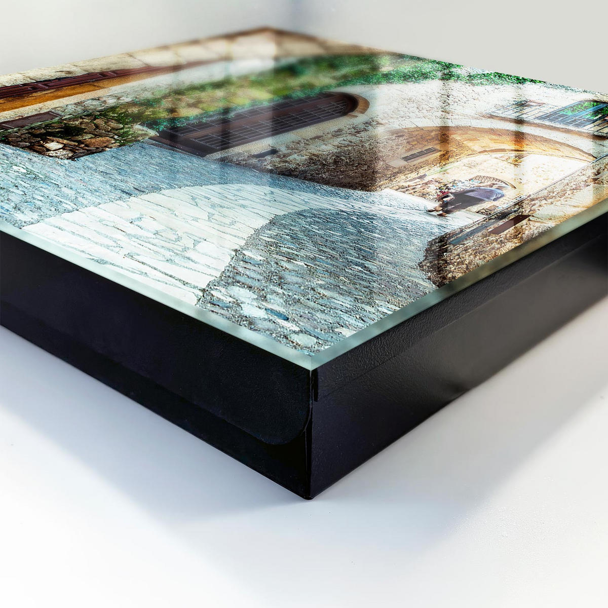 SCHLÜSSELBOX Schwarz 30x30 cm- Türöffnung nach rechts - Historische Straße - Grau, Metall (30/30/5cm) - TULUP