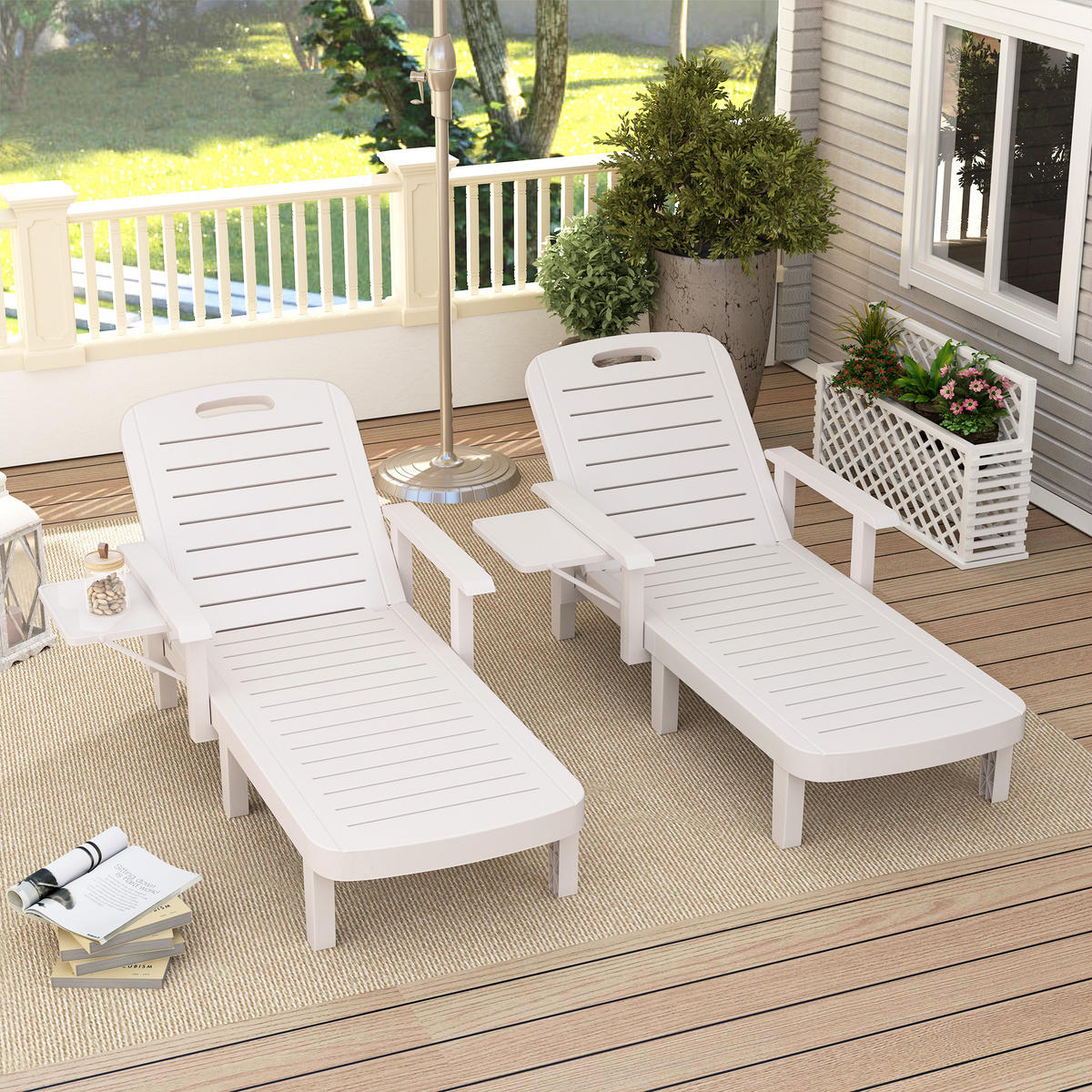 SONNENLIEGE Set aus 2 verstellbaren Gartenliegen mit Couchtisch und Armlehnen aus Polypropylen 79 x 158 x 88 cm ,Weiß - Weiß, Kunststoff (79/88/158cm) - Vallsero