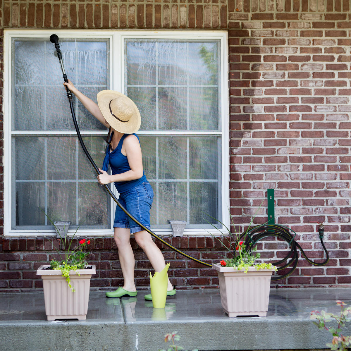 SCHLAUCHHALTER - Dunkelgrün, Metall (32/32.5/16.5cm) - Relaxdays