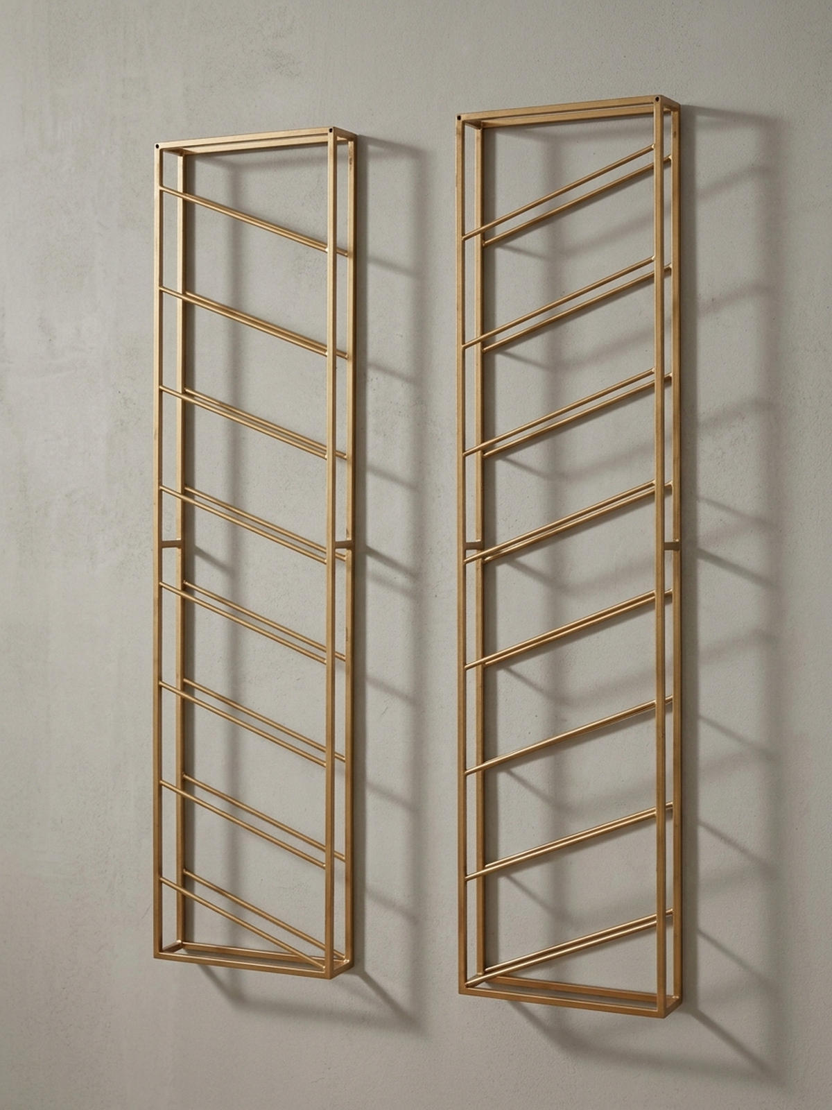 WEINREGAL STILVIN Eisen Pulverbeschichtet Wandmontage Handgefertigt, Gold 36x8x150 cm - Goldfarben, Metall (36/150/8cm) - KADIMA DESIGN