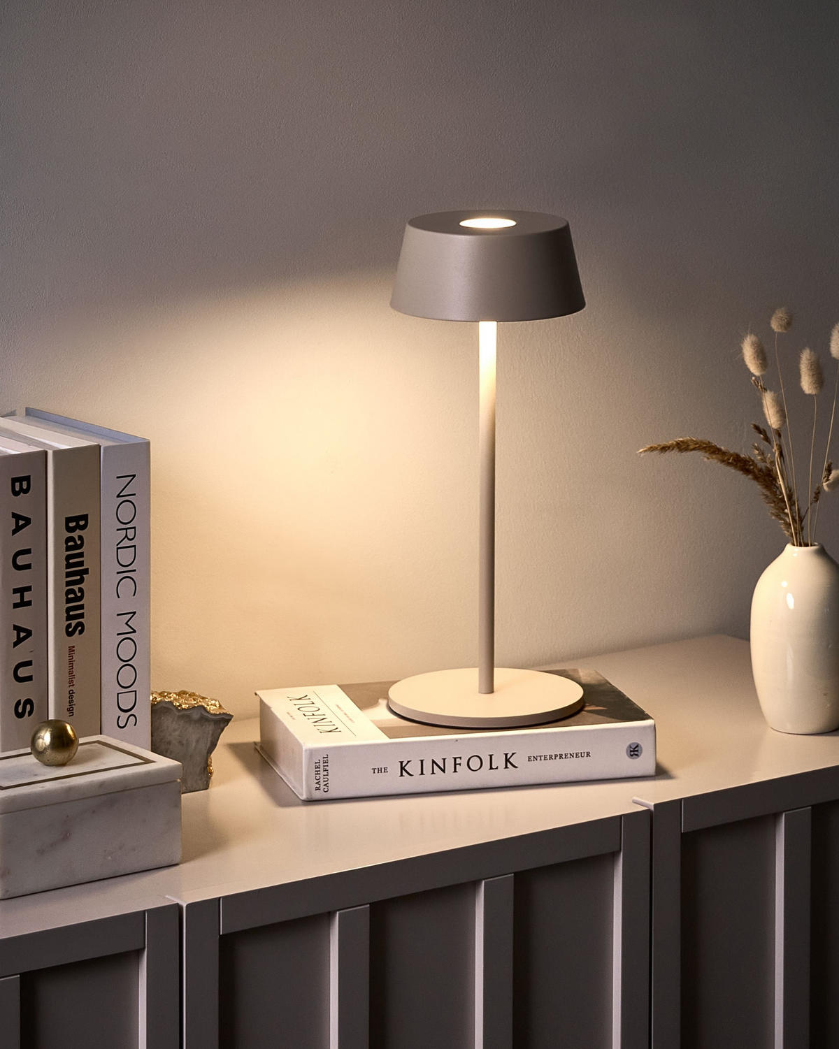 KABELLOSE LED Tischlampe mit Dimmer Metall Beige Guder - Beige, Metall (15/15/36cm) - Beliani