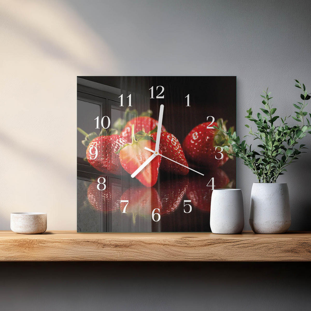 WANDUHR 30x30 cm - Erdbeeren - Rot, Glas (30/30/0.4cm) - TULUP