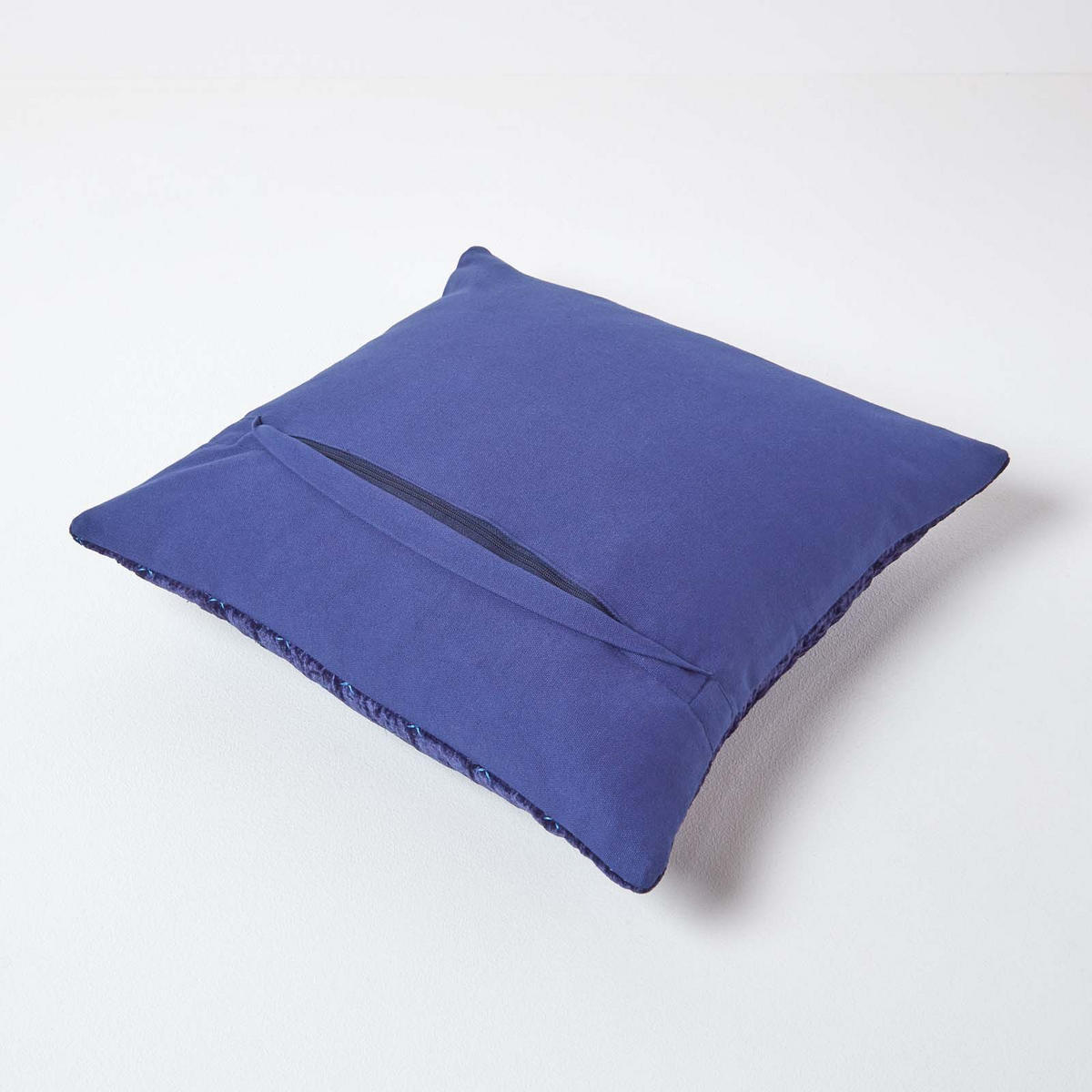KISSENHÜLLE Pannesamt bestickt 55/55 cm - Dunkelblau, Textil (55/55cm) - Homescapes