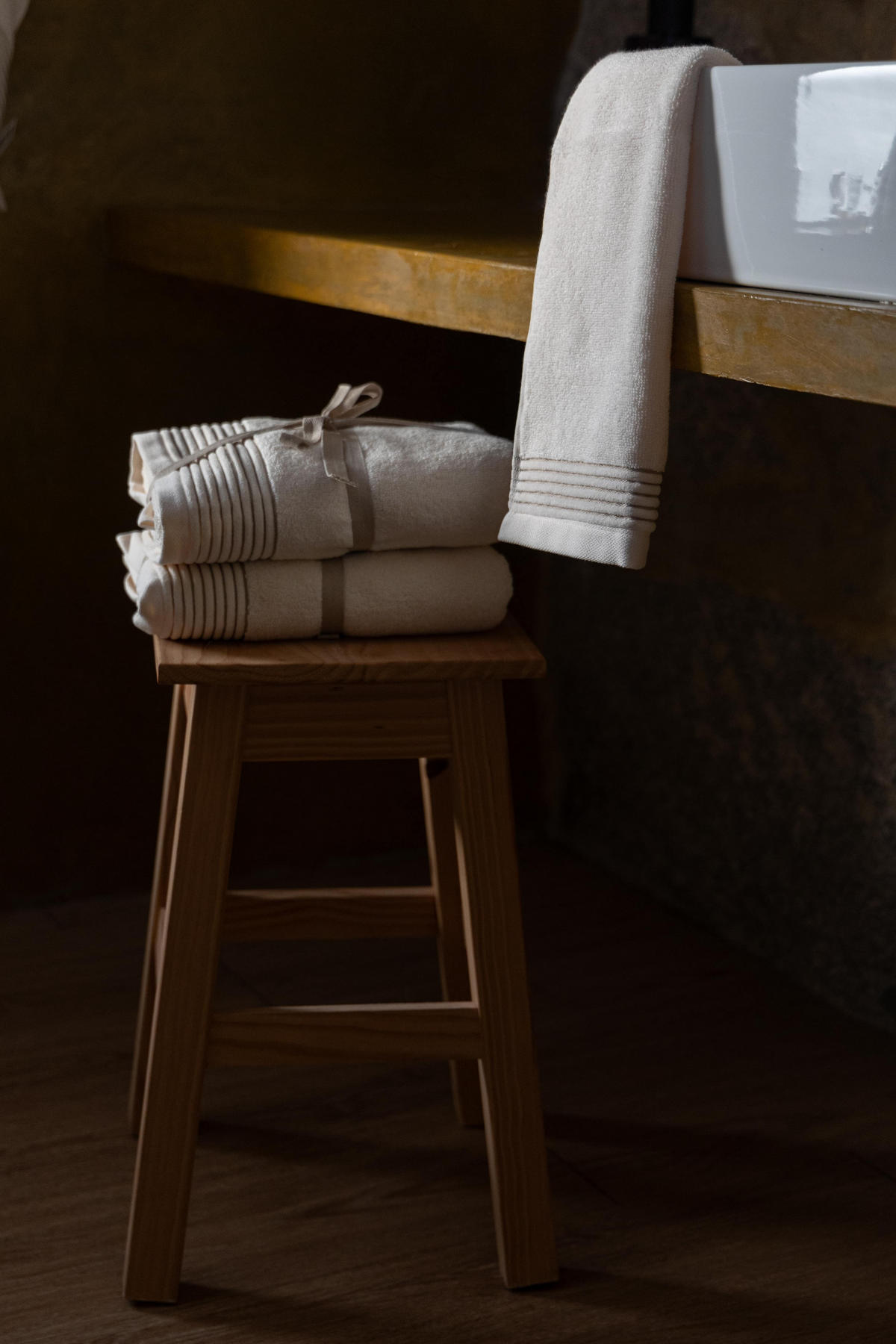 BADETUCH Serene Bliss, 100x150cm, Baumwolle, Dunkelbeige - Champagner, Textil (70/140cm) - SOWL