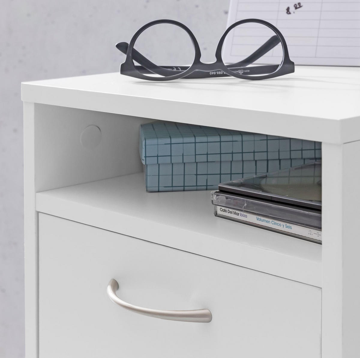 ROLLCONTAINER – Weiß, Schreibtischcontainer, viel Stauraum, Rollen, modern - Schwarz/Weiß, Holz/Kunststoff (33/63/38cm) - KADIMA DESIGN
