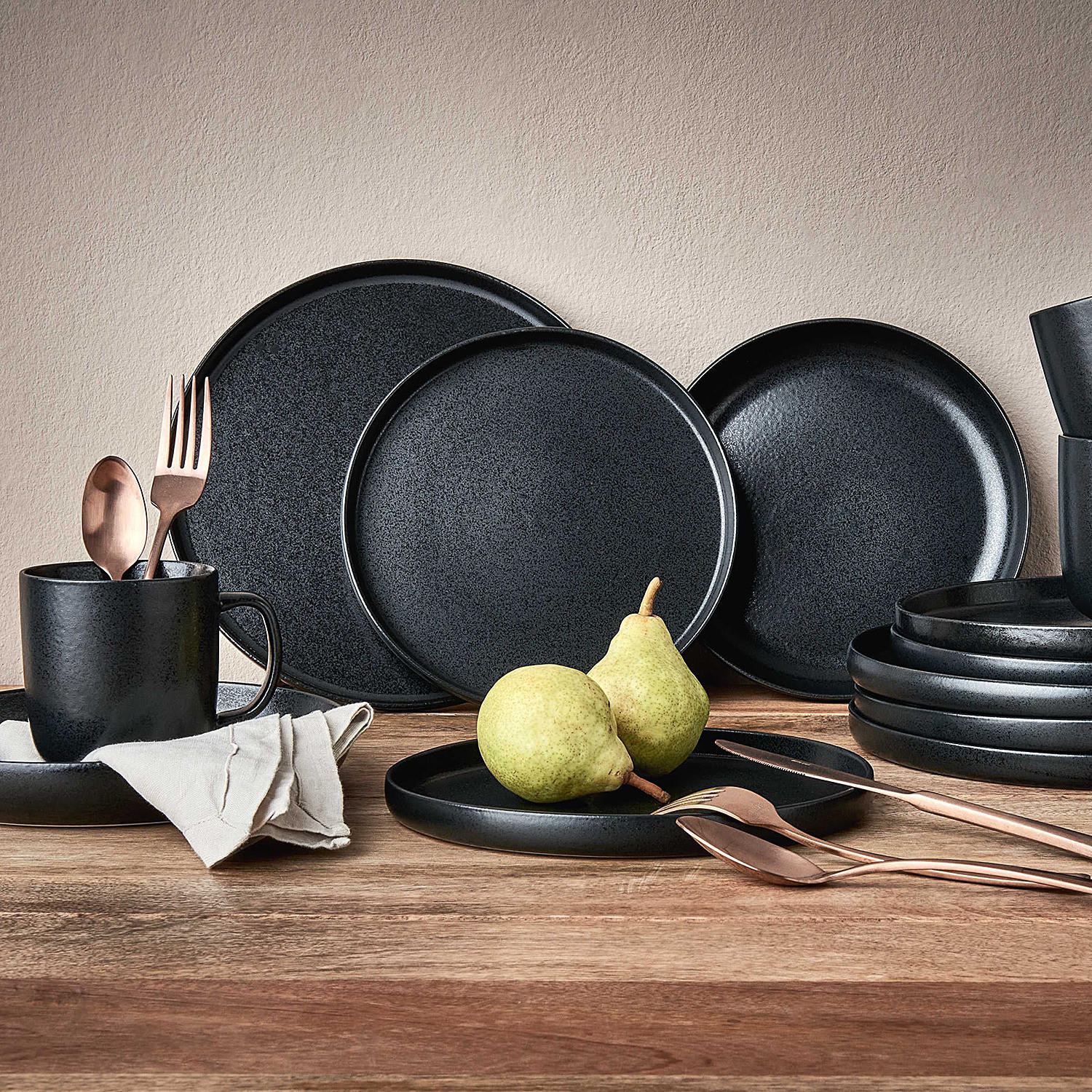 DINNERTELLER Casa Nova - Schwarz, Keramik (27/27/2cm) - BUTLERS
