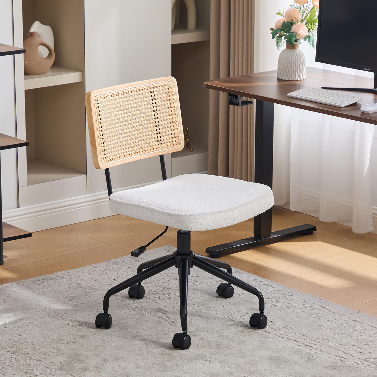 DREHSTUHL DE-36881 mit Rattan-Rückenlehne und Chenille-Sitz Elfenbein - Creme, Metall (58.5/91.5/55cm) - ComfortXL