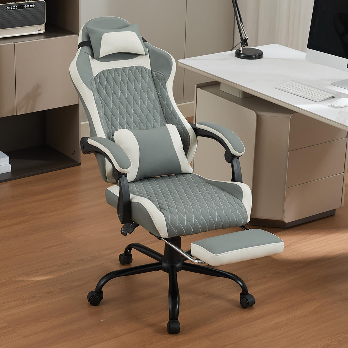 GAMING-STUHL grau mit Rautensteppung, Fußstütze, Nacken- und Lendenkissen, höhenverstellbar - Grau, Leder (54/124/62cm) - BRILVERDE