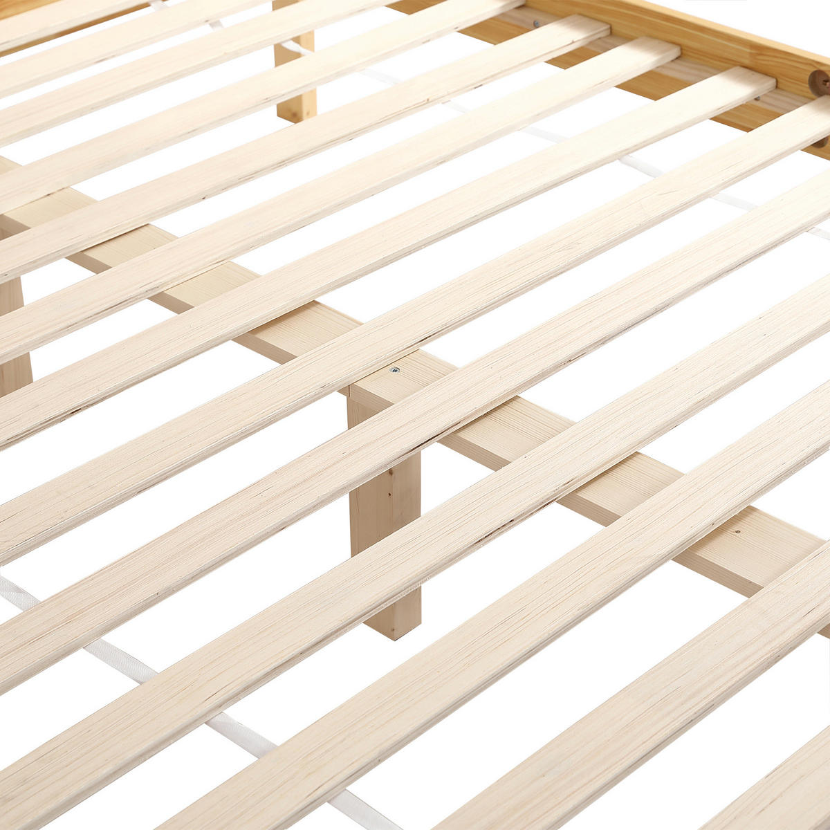 BETT 160/200 cm in Natur mit 15 Latten und Mittelfüßen Kieferholz-Rattan-Design - Naturfarben, Holzwerkstoff (160/200cm) - STILVORA
