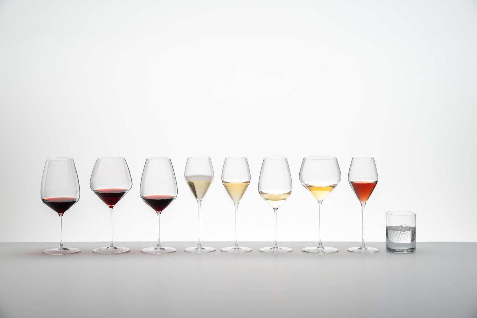 SAUVIGNON BLANC GLÄSER + POLIERTUCH Veloce transparent 347 ml 2er Set - Transparent, Glas (0.347L) - Riedel