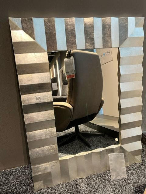 Spiegel 47243 - Selva