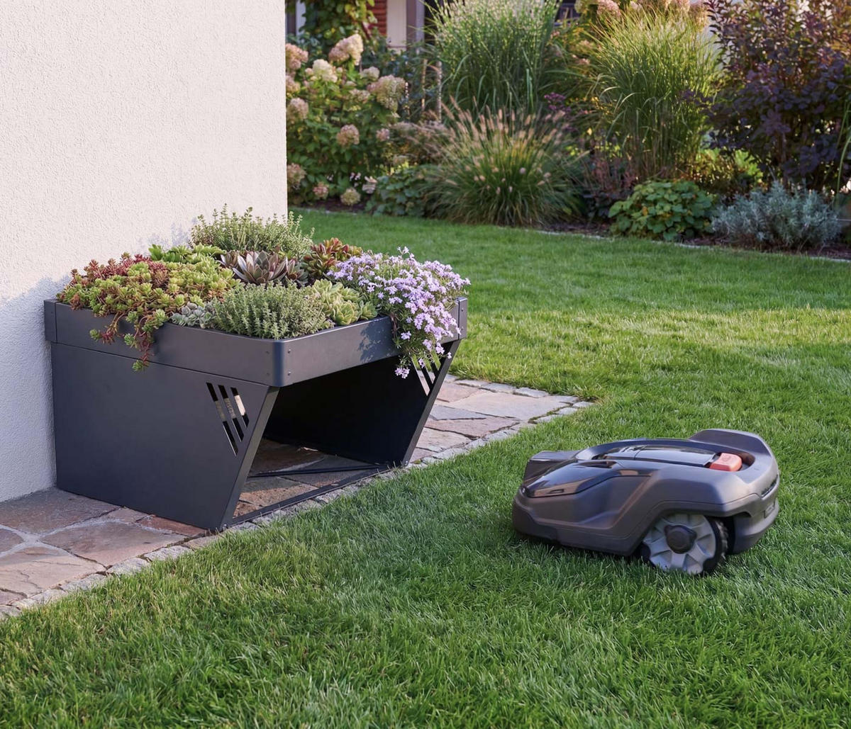 GÁRAŽ PRO KOSÍCÍ ROBOT Anthracit - antracitová, kov (60/39/70cm) - MCW