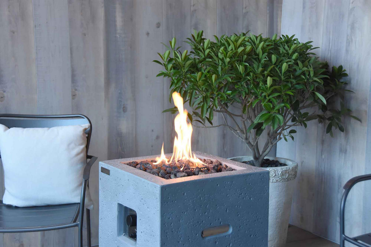 FEUERSTELLE Kelut in Naturstein-Optik grau aus Faserbeton - Grau, Stein (52/78/52cm) - Elementi