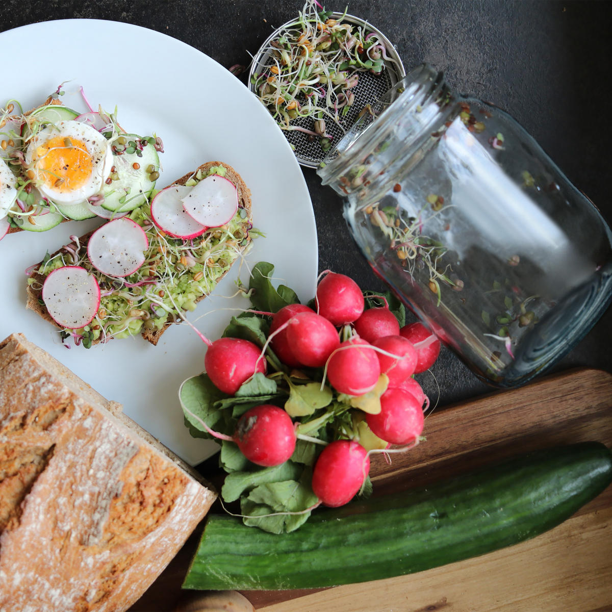 SPROUT glass - viacfarebná, kov/sklo (0.87L) - Relaxdays