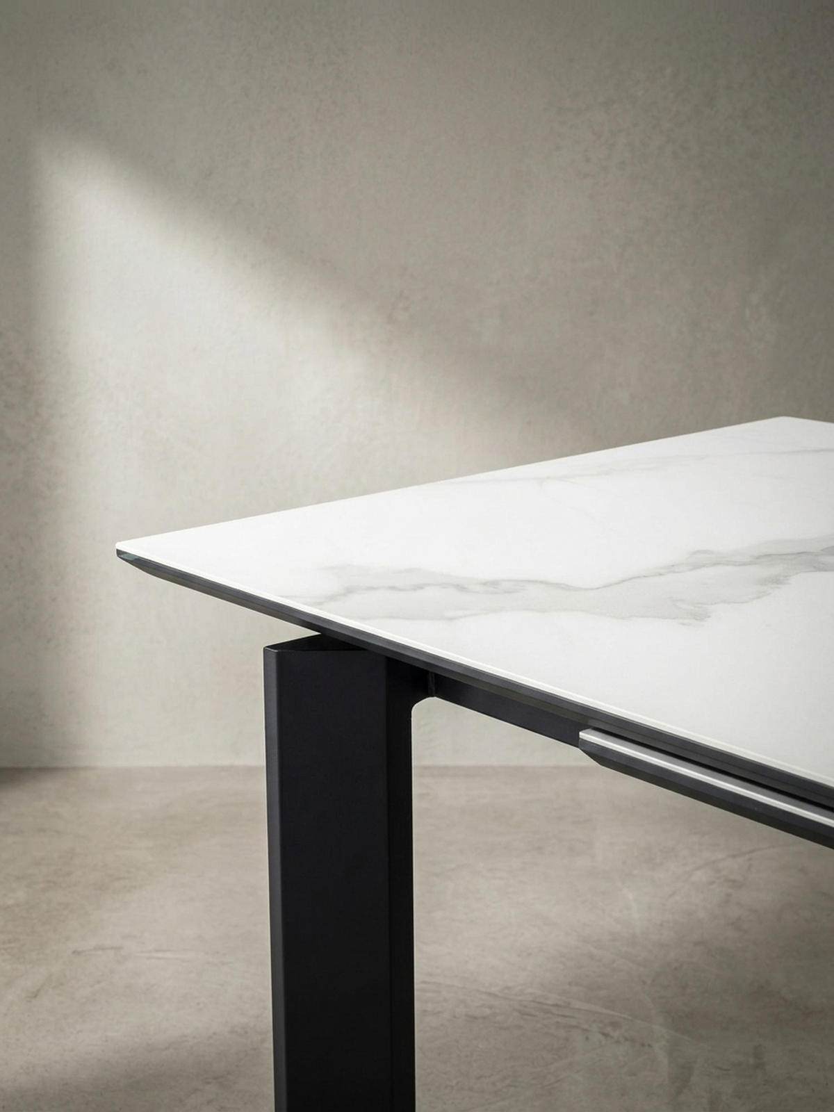 ESSTISCH Ausziehbar Keramik Glas Marmoroptik 180-240 MALTA, Weiß-Schwarz 180x95x77 cm - Schwarz/Weiß, Glas/Metall (95/180/77cm) - KADIMA DESIGN