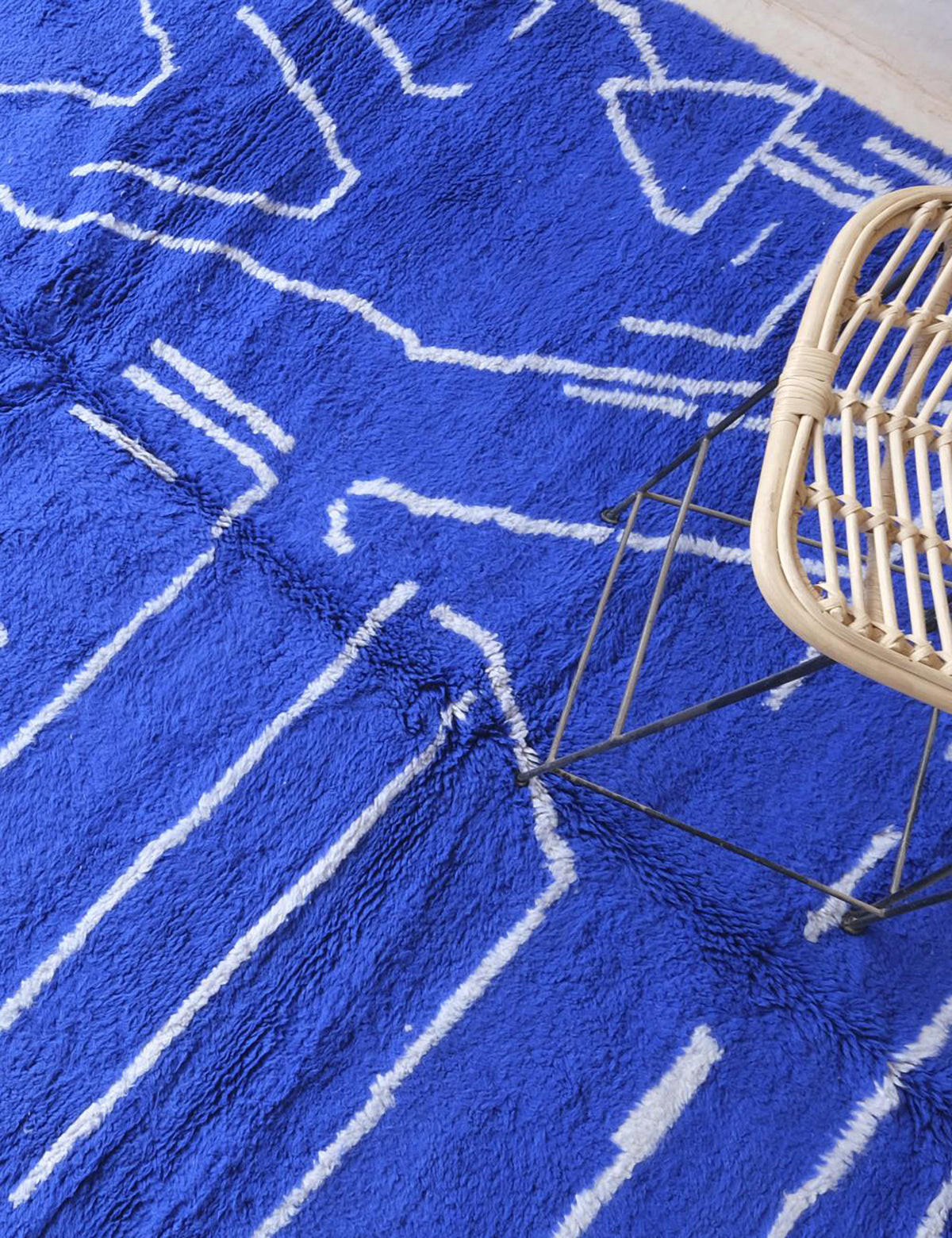 BERBERTEPPICH mit grafischen Linien aus Wolle 140x 200 cm - Blau, Naturmaterialien (140/200cm) - AFK Living