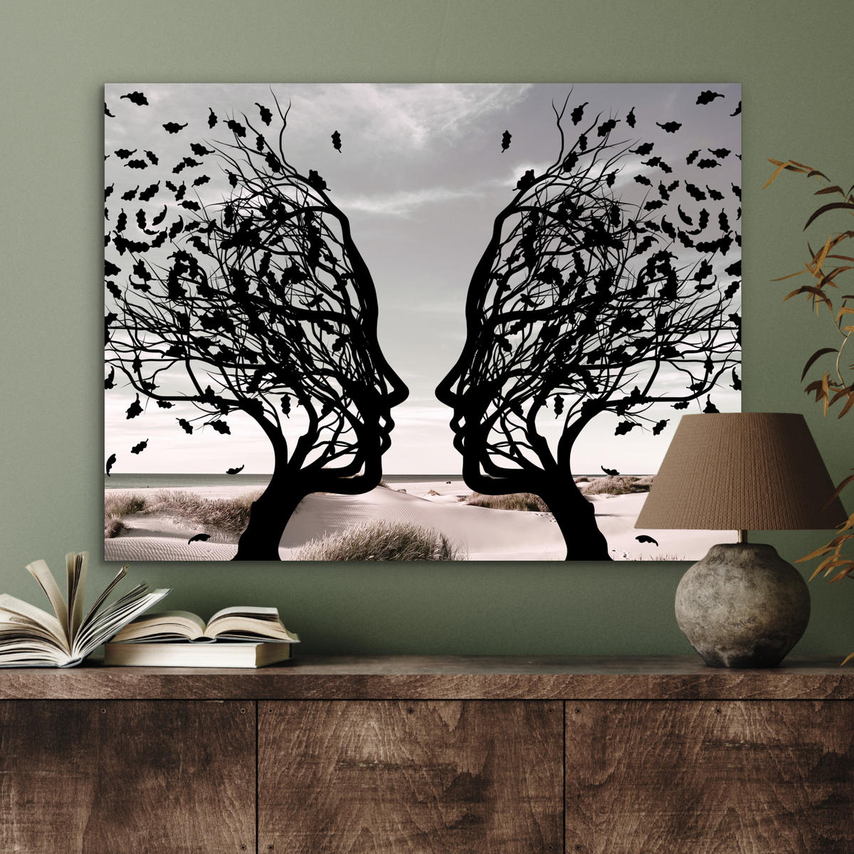 KOVOVÝ OBRAZ Pláž - more - ľudia - strom - moderné umenie 80x60 cm - svetlosivá, kov (80/60cm) - MuchoWow