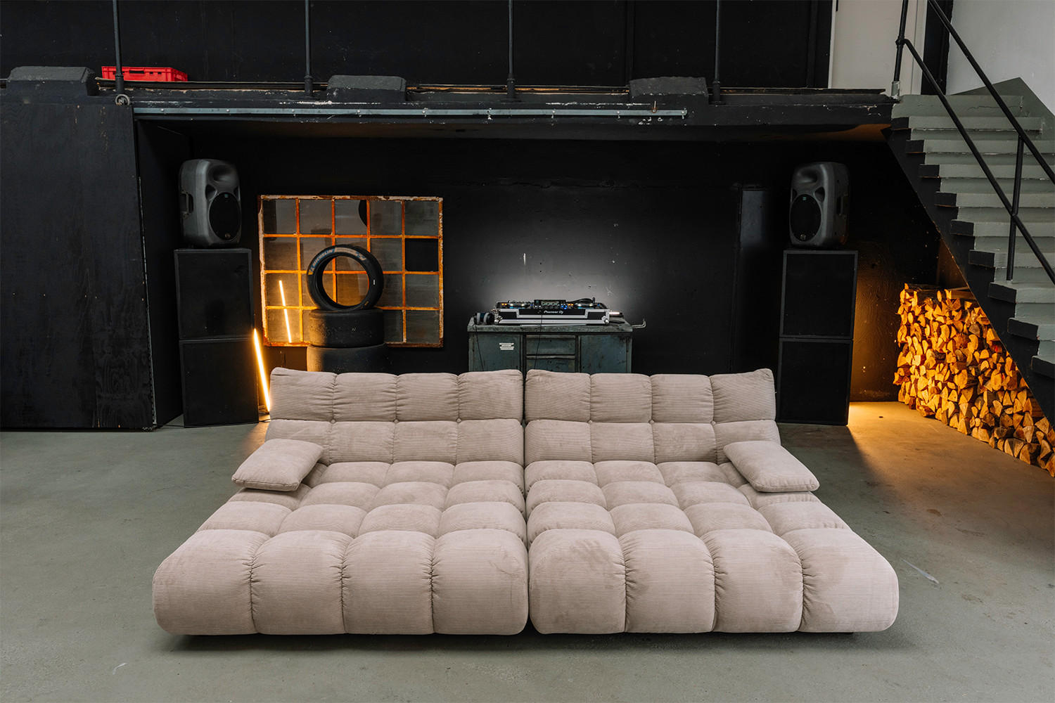 BIG SOFA VIVIEN Beige Cord - Beige/Schwarz, Kunststoff/Textil (296/85/178cm) - KAWOLA