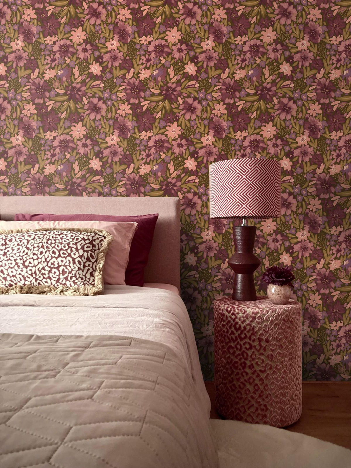 TAPETE Blumen 50 x 900 cm - Lila, Papier (50/900cm) - ESTAhome