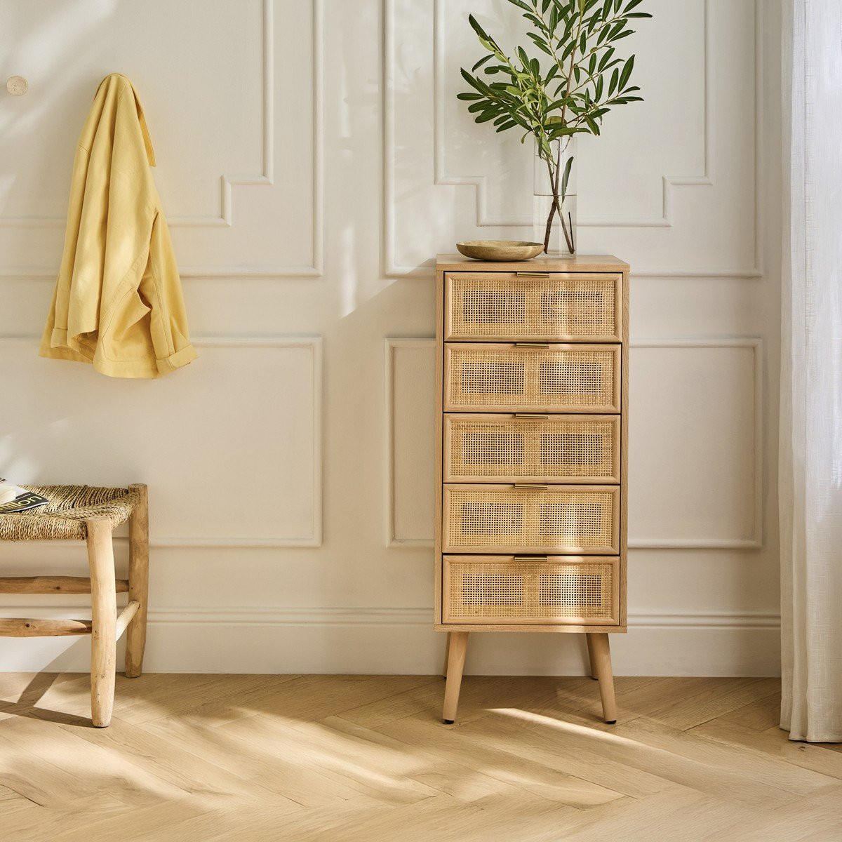KOMMODE mit 5 Schubladen und Fronten aus natürlichem Rattan - H100,5 cm - Apfelbaumfarben, Holzwerkstoff (42/100.5/36.5cm) - Calicosy