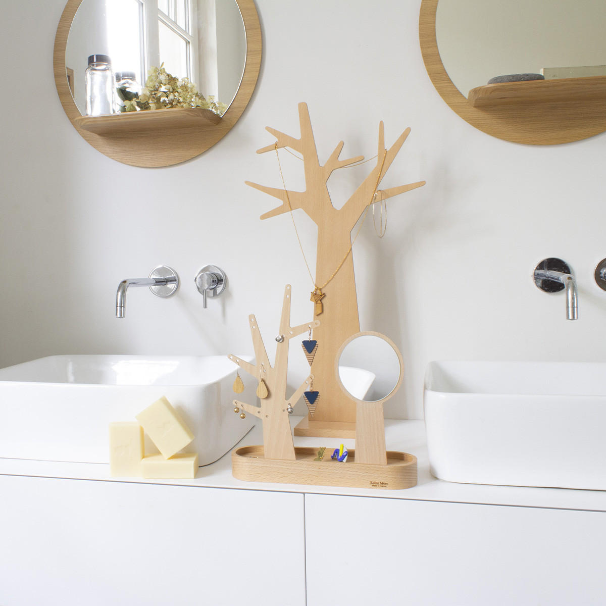 SCHMUCKBAUM mit massiver Buchenbasis - H36 cm - Eschefarben, Holz (0.9/36/4cm) - Calicosy