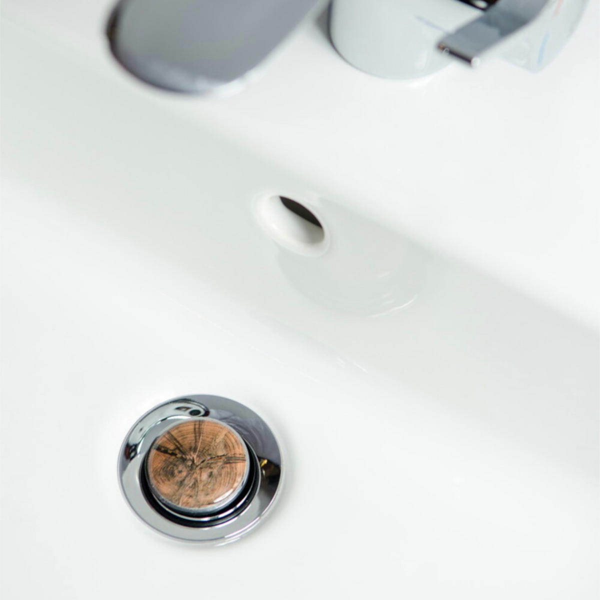 WASCHBECKENSTÖPSEL Old Tree - Braun, Kunststoff/Metall (4/7/7cm) - Sanilo