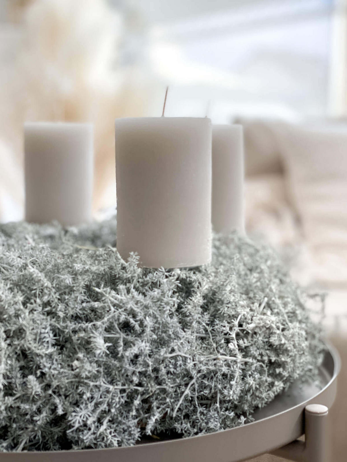 SILBERGLANZ der Jahreszeiten: Adventskranz aus Spargelkraut - 20 cm / silber - Naturfarben, Naturmaterialien (20cm) - Lykke & You