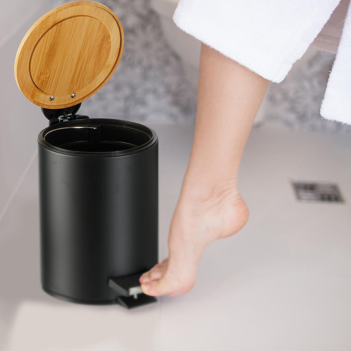 BAD-MÜLLEIMER - Schwarz, Holz/Kunststoff (17/22.5/23cm) - Relaxdays