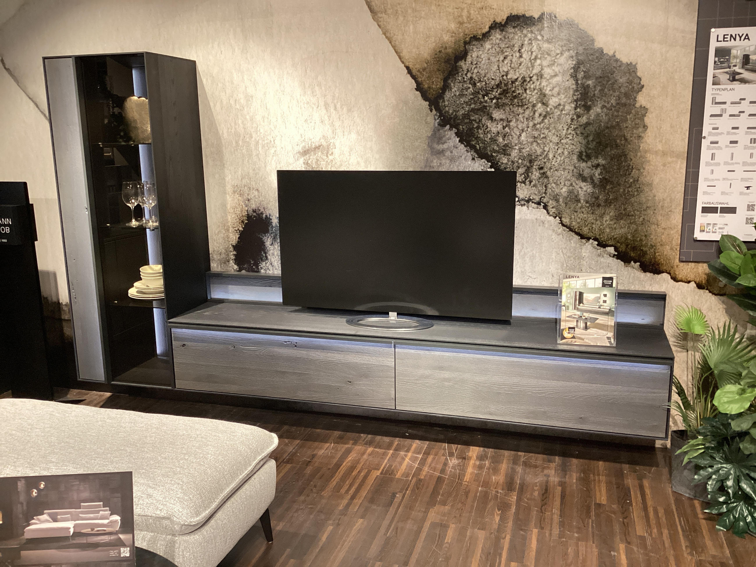 Wohnwand und Sideboard „LENYA“ Ausstellungsstück - Johann Jakob