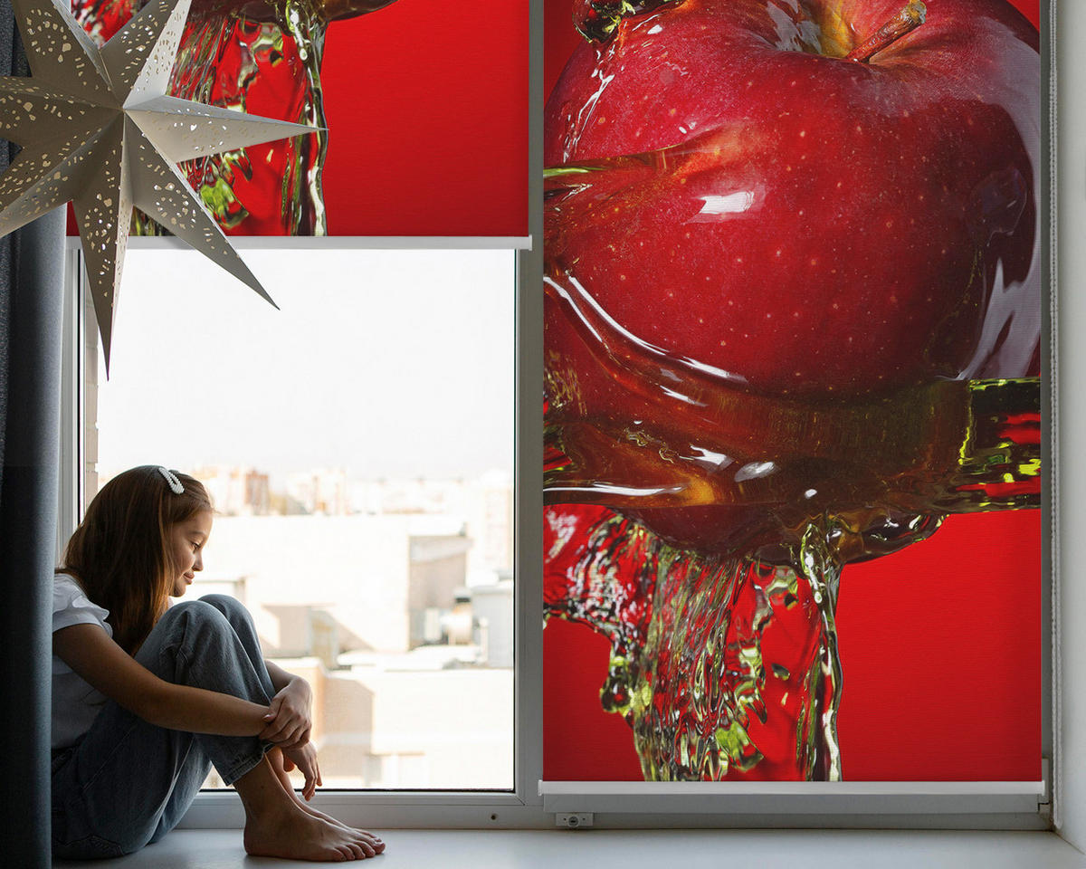 VNÚTORNÁ roleta - okenná roleta - roleta - 130x140 cm - Červené jablko vo vode - červená, plast (130/140/0.5cm) - TULUP