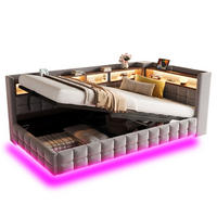 ČALOUNĚNÁ postel 90/200 cm s hydraulickým úložným prostorem, LED osvětlením, USB, Type-C a policemi, Světle šedá - světle šedá, textil (90/200cm) - Redom