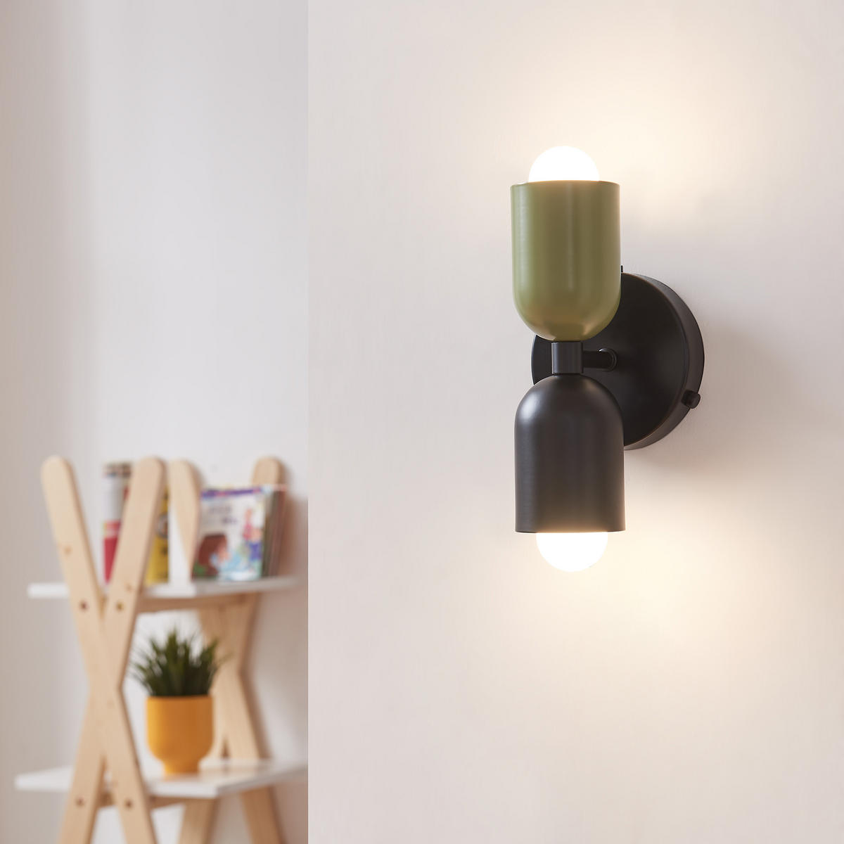 NÁSTĚNNÁ SVÍTIDLA Trorlos - černá/zelená barva, kov (12/22/12cm) - lux.pro