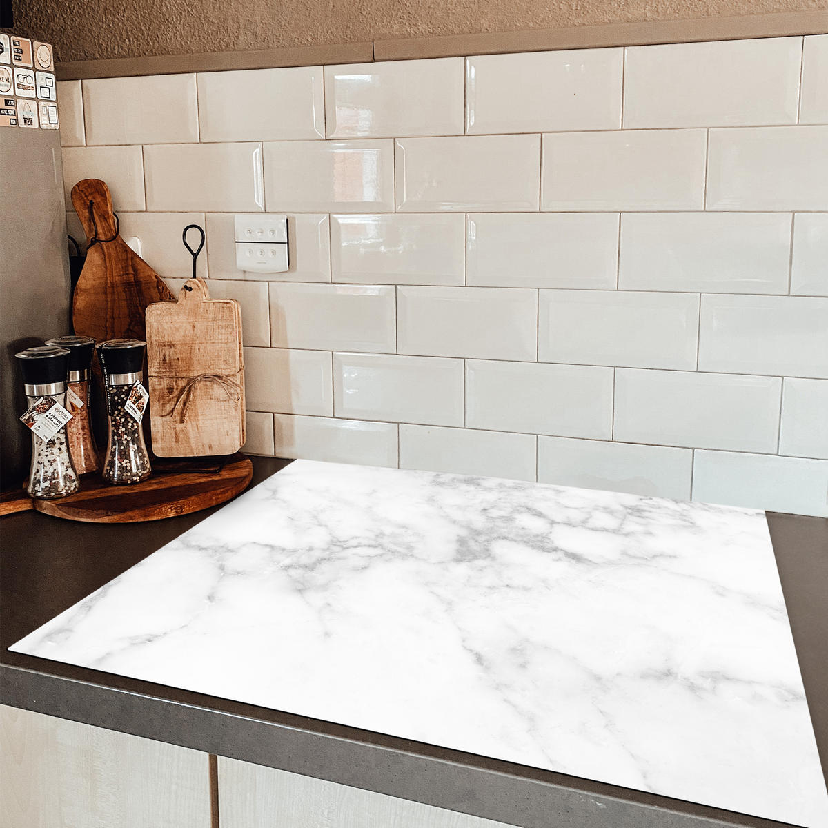 HERDABDECKPLATTE Marmor - Grau - Weiß - Strukturierter Marmor 77x59 cm - Weiß, Kunststoff (77/0.2/59cm) - MuchoWow