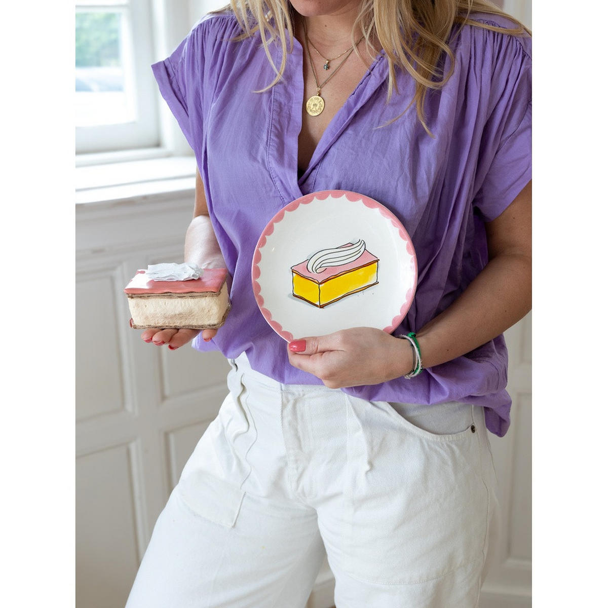 TELLER Tompouce in Bunt - 18cm - Multicolor, Keramik (18/18/2cm) - Blond Amsterdam