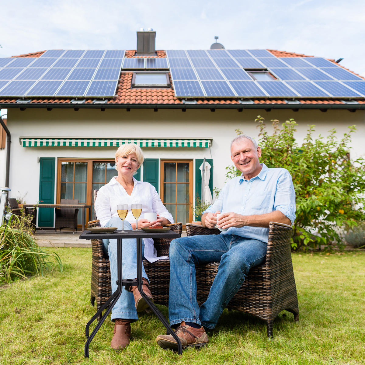 GARTENTISCH - Schwarz, Kunststoff/Metall (61/61/75cm) - Relaxdays